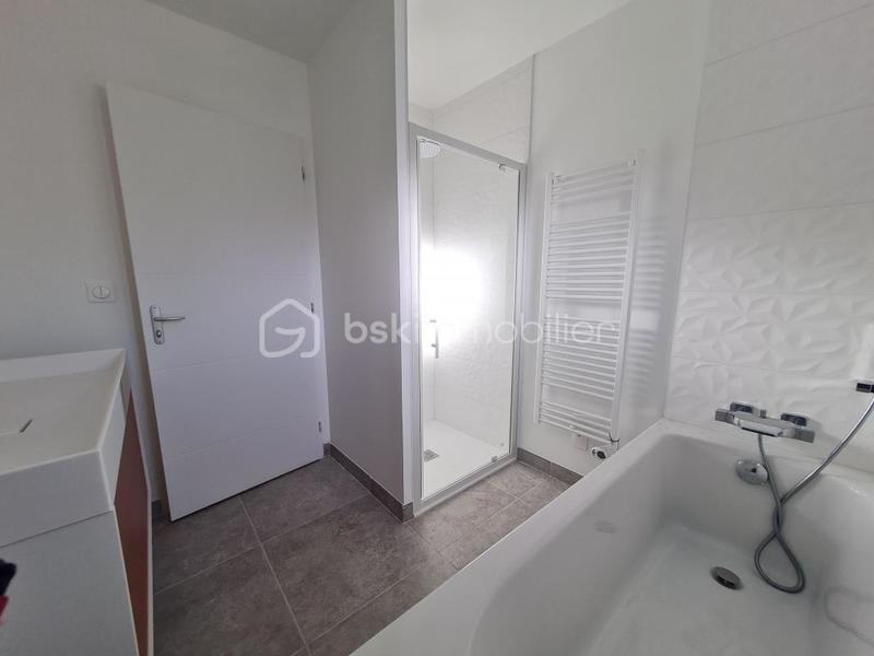 Maison traditionnelle - 107 m² - 5 pièces