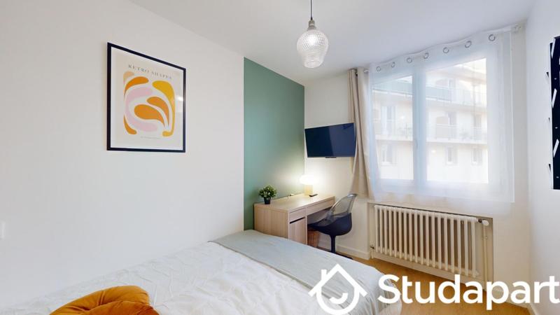 Chambre - 11 m² - 1 pièce