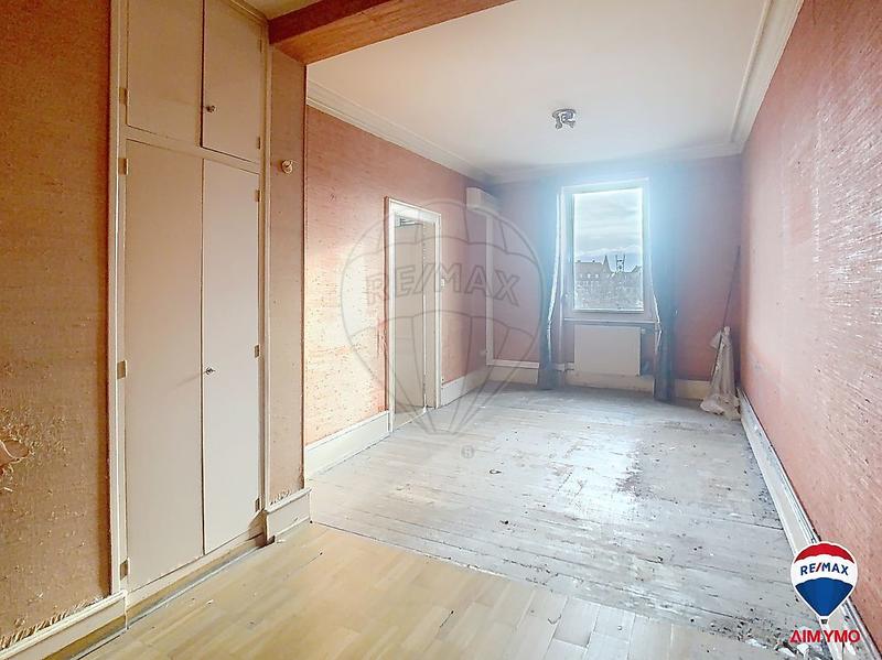 Appartement - 126 m² - 6 pièces