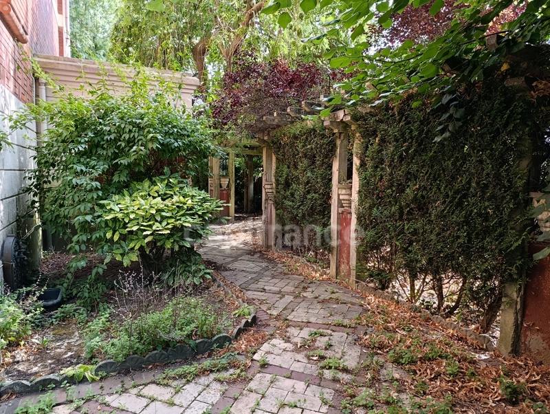 Maison bourgeoise - 239 m² - 11 pièces