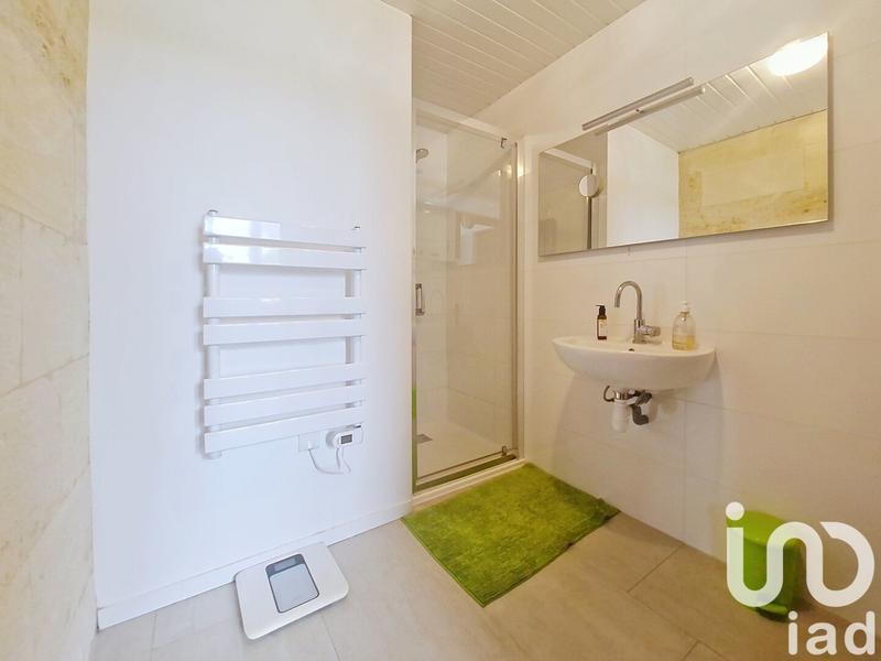 Maison - 230 m² - 6 pièces