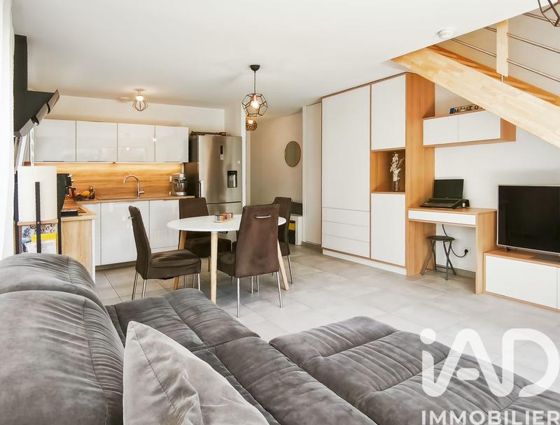 Maison - 98 m² - 4 pièces