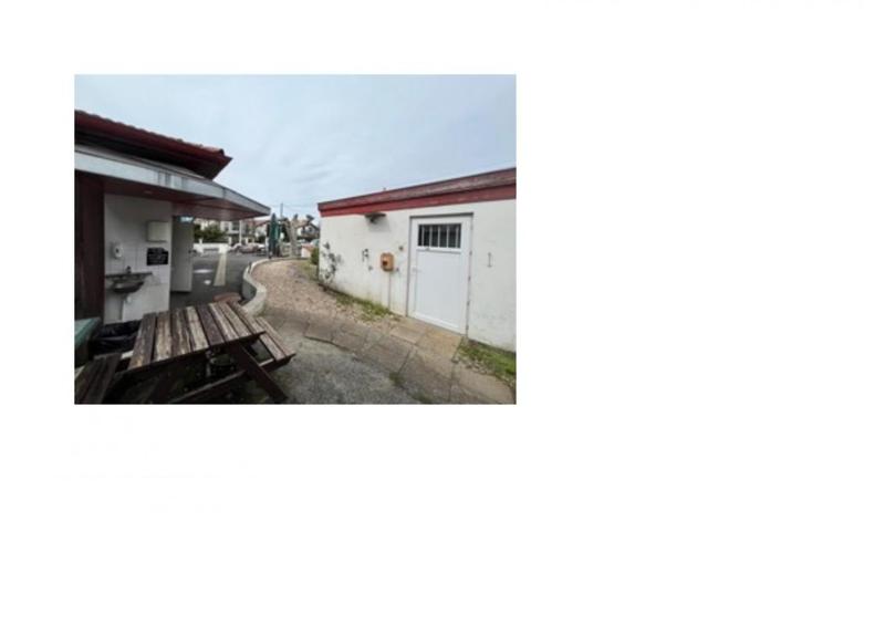 Local commercial - 246 m²