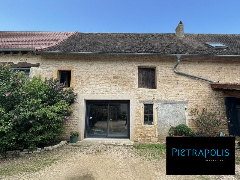 Maison ancienne - 100 m² - 1 pièce