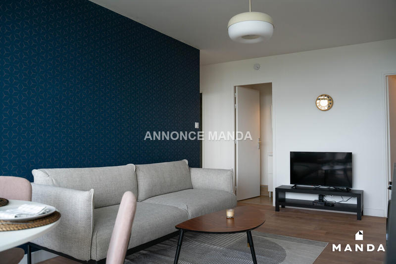 Chambre - 10 m² - 5 pièces