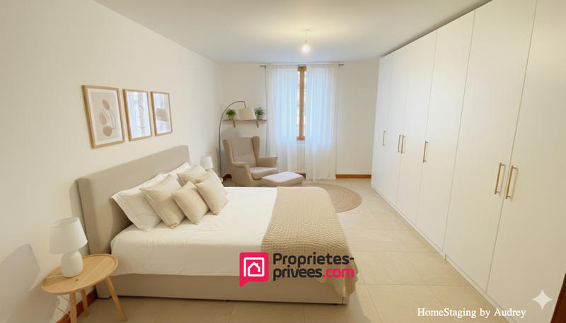 Maison - 228 m² - 7 pièces