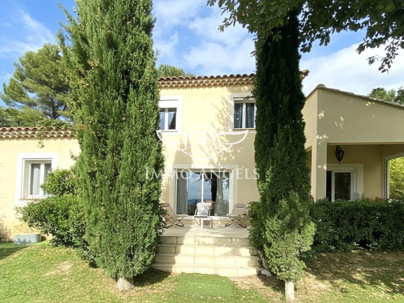 Maison - 145 m² - 5 pièces