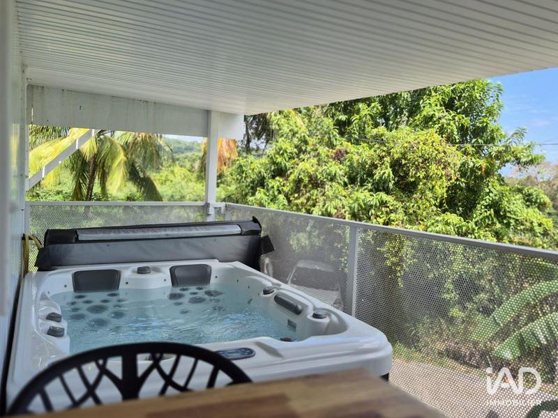 Maison - 249 m² - 10 pièces