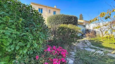 Maison - 146 m² - 7 pièces