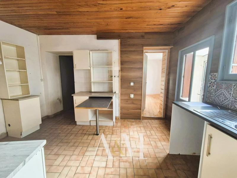 Maison - 74 m² - 5 pièces