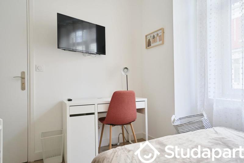 Chambre - 11 m² - 1 pièce