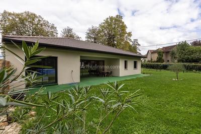 Maison - 105 m² - 4 pièces