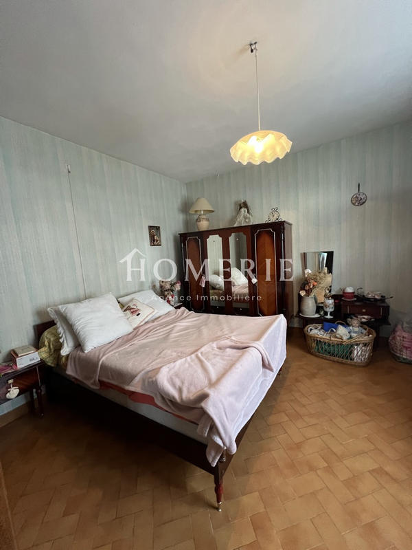 Maison - 92 m² - 6 pièces