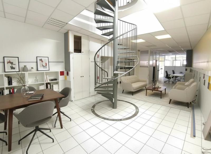 Local commercial - 300 m² - 3 pièces