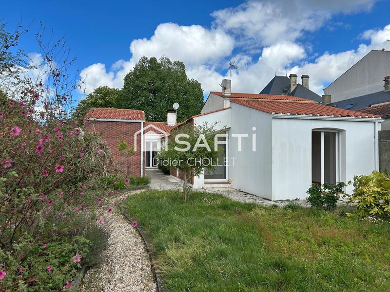 Maison - 104 m² - 4 pièces