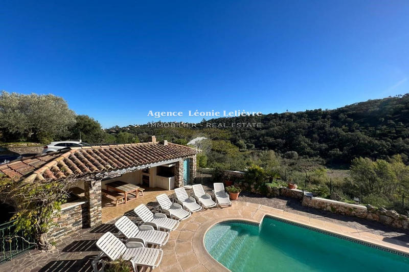 Villa - 340 m² - 10 pièces