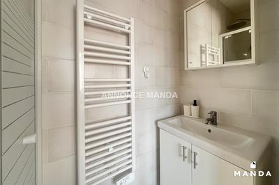 Studio - 24 m² - 1 pièce