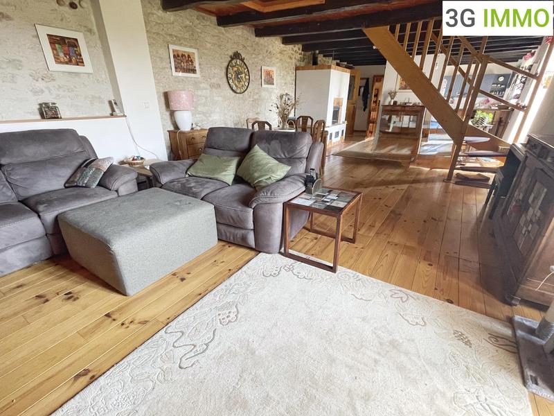 Propriété - 200 m² - 6 pièces