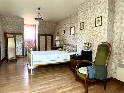 Maison traditionnelle - 109 m² - 4 pièces