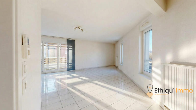 Appartement - 64 m² - 2 pièces