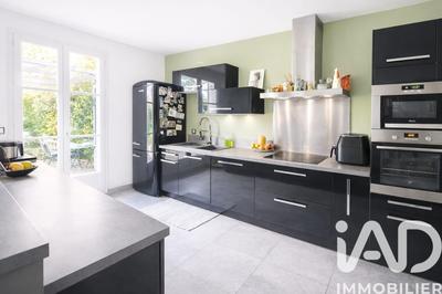 Maison - 175 m² - 6 pièces