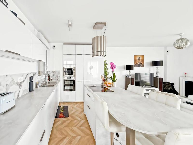 Appartement - 76 m² - 3 pièces