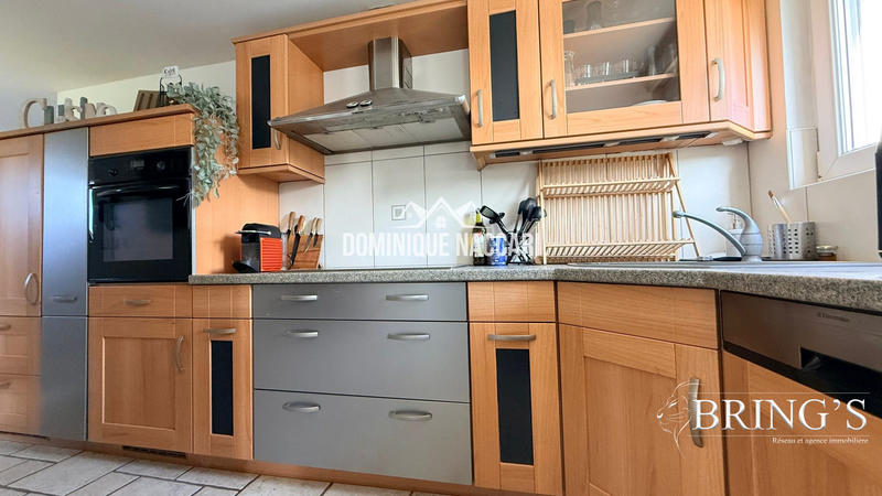 Maison - 180 m² - 6 pièces