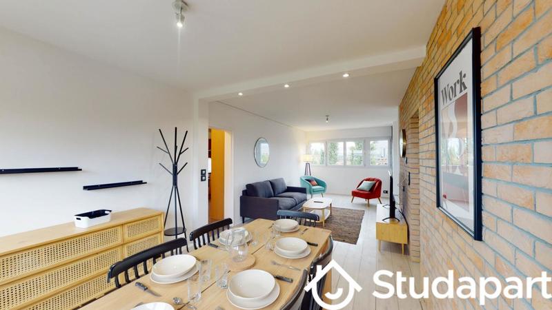 Chambre - 11 m² - 1 pièce