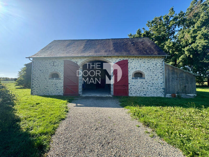 Propriété - 586 m² - 12 pièces