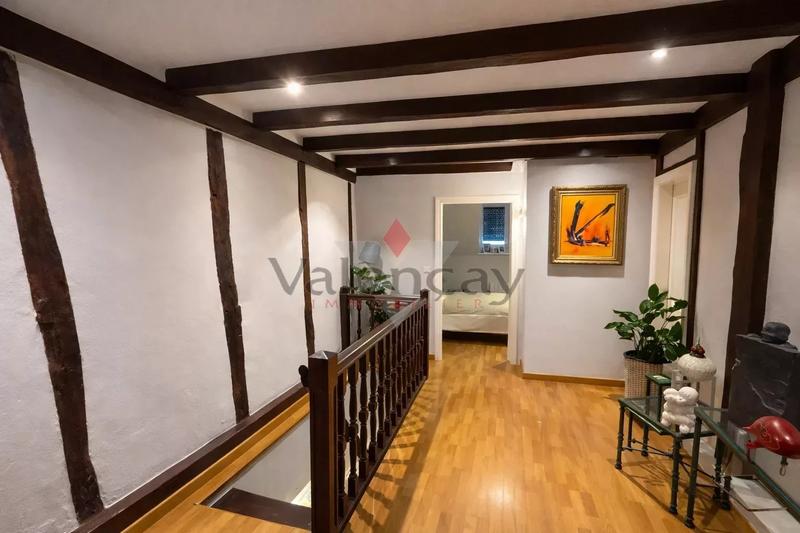 Immeuble - 289 m² - 10 pièces