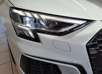 Audi A3 sportback 40 TFSIe s-Line 204 Hybride Rechrageable / Affichage Tete Haute Camera de Recul Audi Sound System