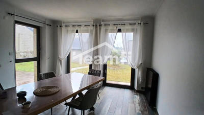 Maison - 174 m² - 5 pièces