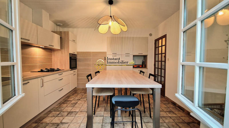 Maison - 122 m² - 5 pièces