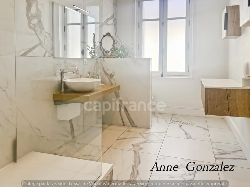 Maison bourgeoise - 237 m² - 9 pièces