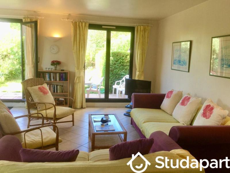 Chambre - 9 m² - 1 pièce