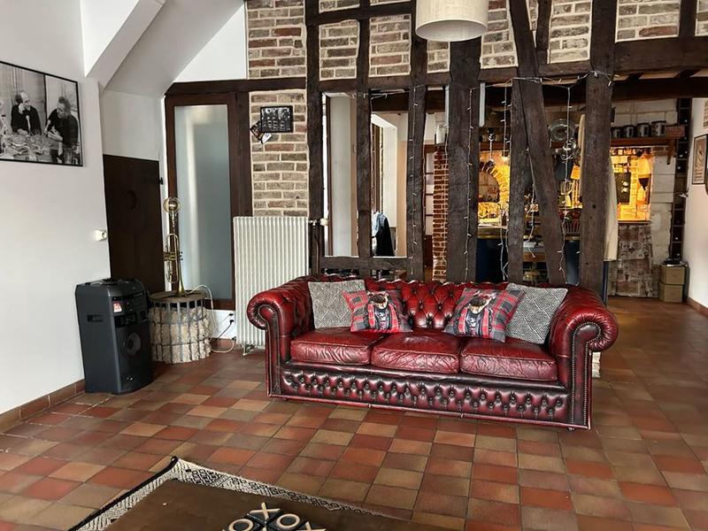 Maison traditionnelle - 137 m² - 7 pièces