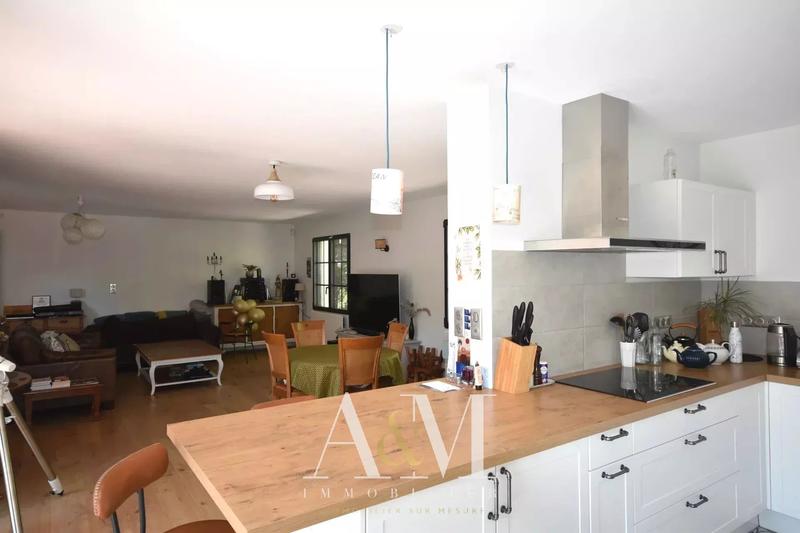 Maison - 200 m² - 5 pièces