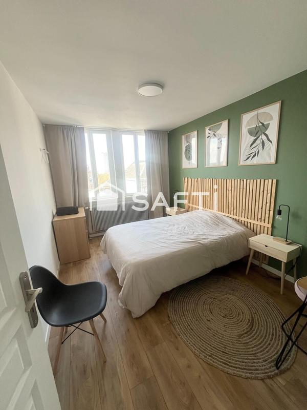 Appartement - 90 m² - 5 pièces