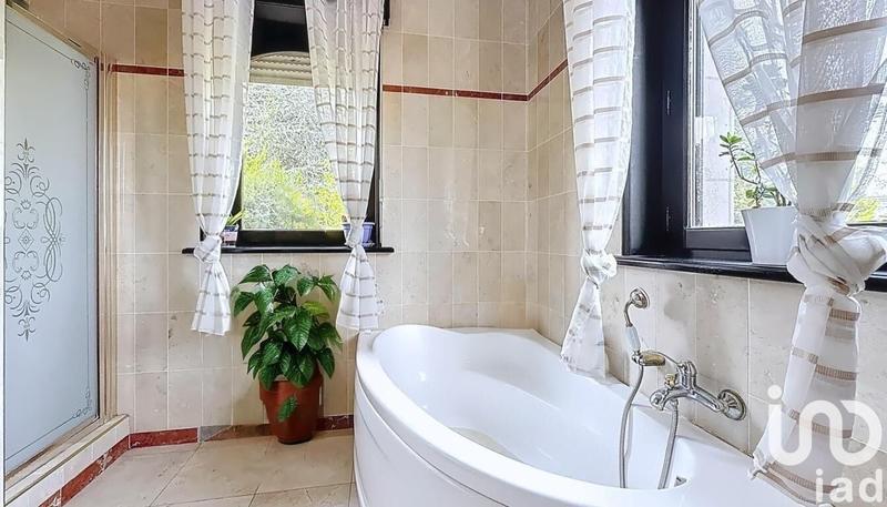 Maison - 171 m² - 5 pièces