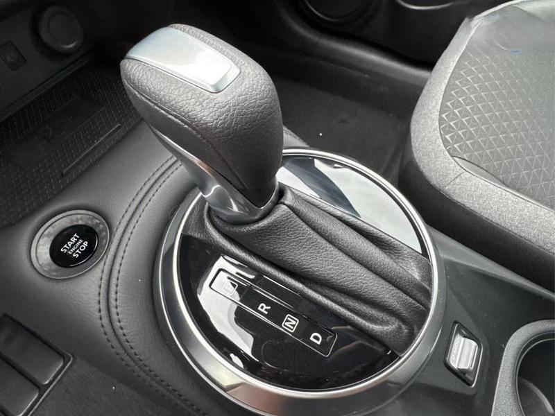 Nissan Juke II (2) 1.6 Hybrid 143 n-Connecta