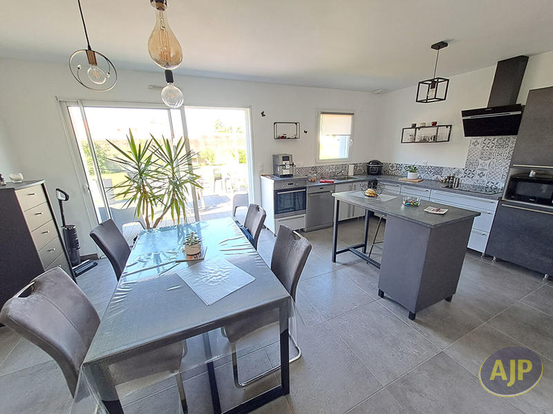 Maison - 70 m² - 3 pièces