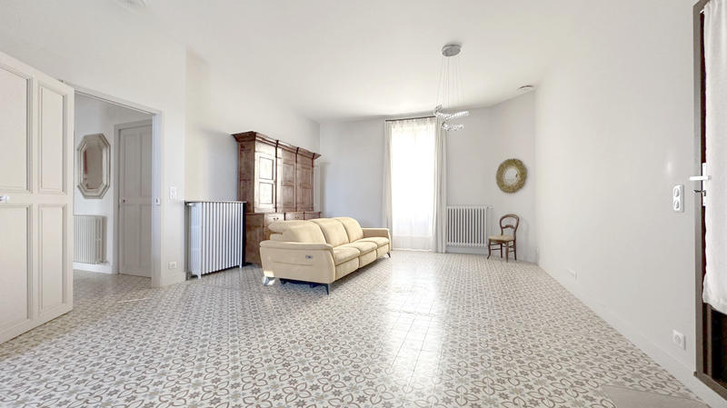 Maison - 180 m² - 5 pièces