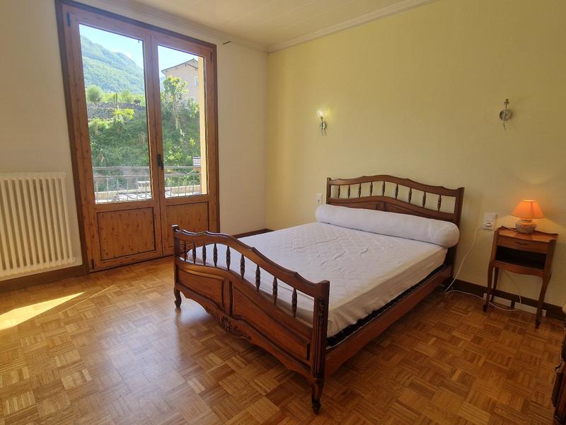 Maison - 340 m² - 12 pièces