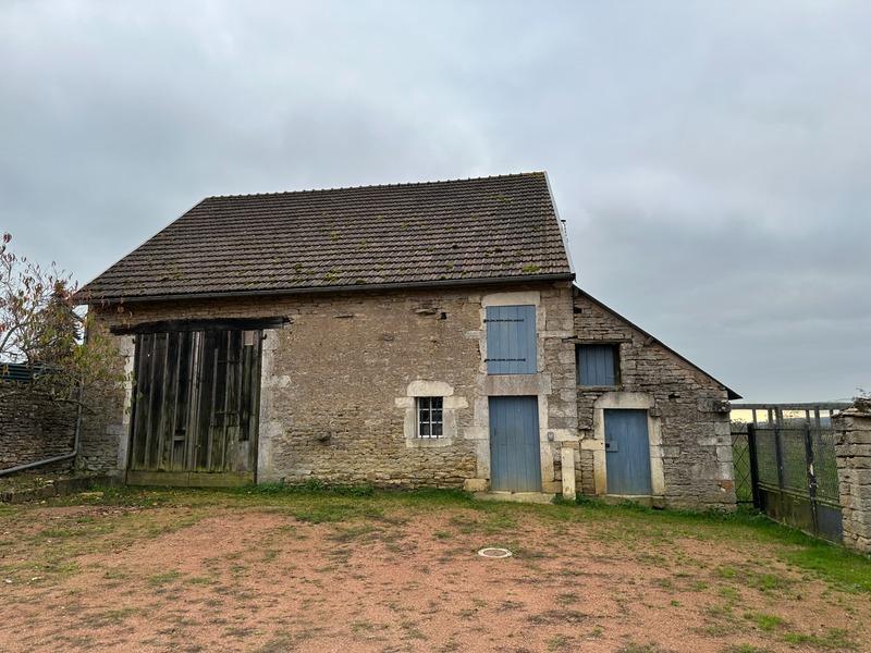 Grange - 94 m² - 2 pièces