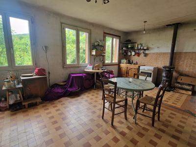 Maison - 82 m² - 5 pièces