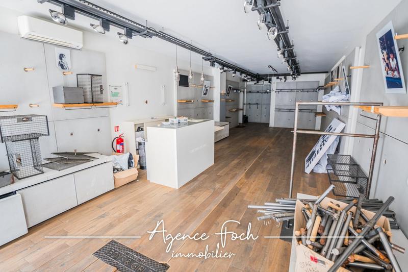 Local commercial - 74 m² - 2 pièces