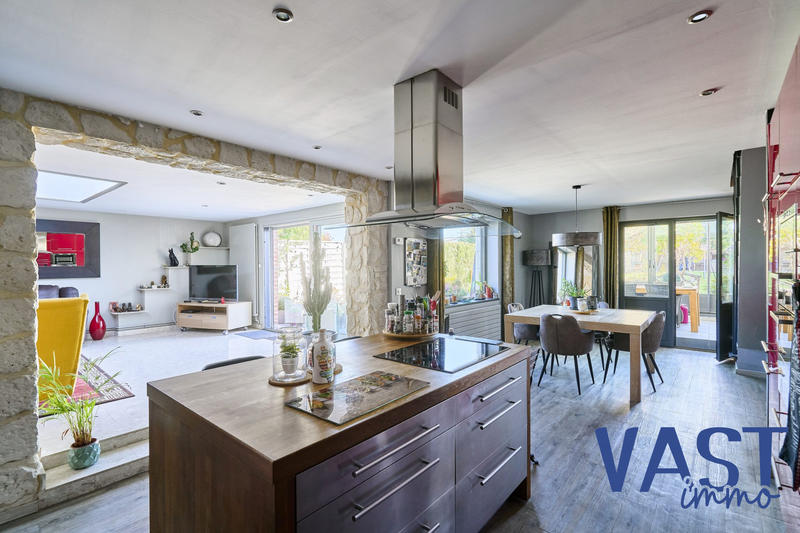 Maison - 194 m² - 5 pièces