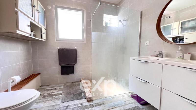 Maison - 208 m² - 7 pièces