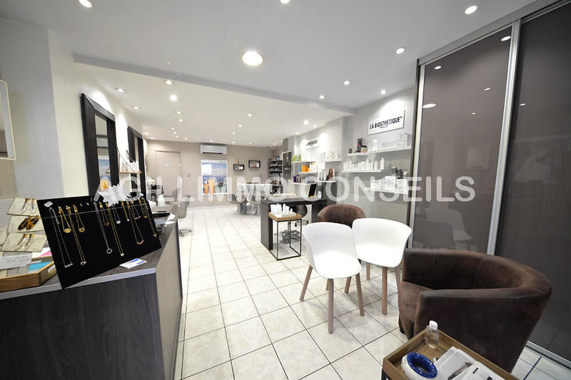 Local commercial - 42 m² - 2 pièces