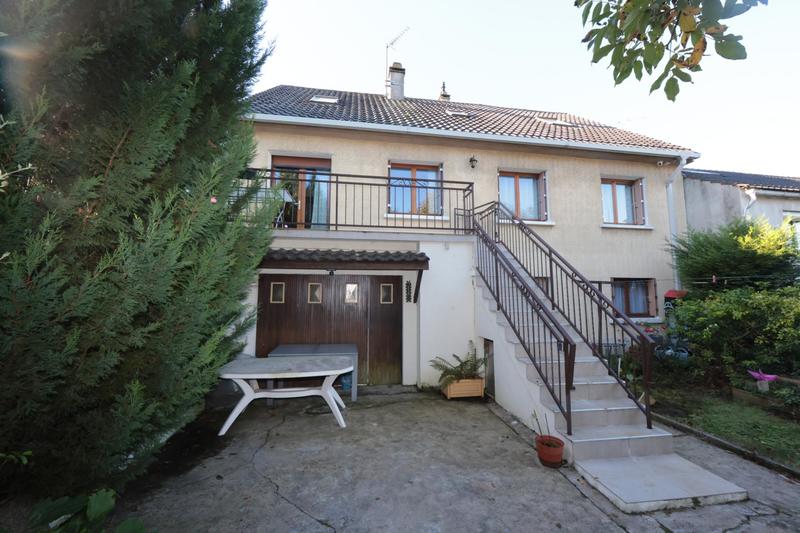 Maison - 177 m² - 7 pièces
